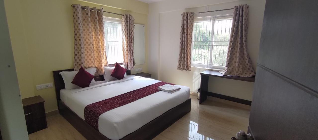 Hotel Bangalore Airport Inn, Near Kempegowda Airport, Airport Pickup & Drop Available 24X7 Devanahalli Buitenkant foto
