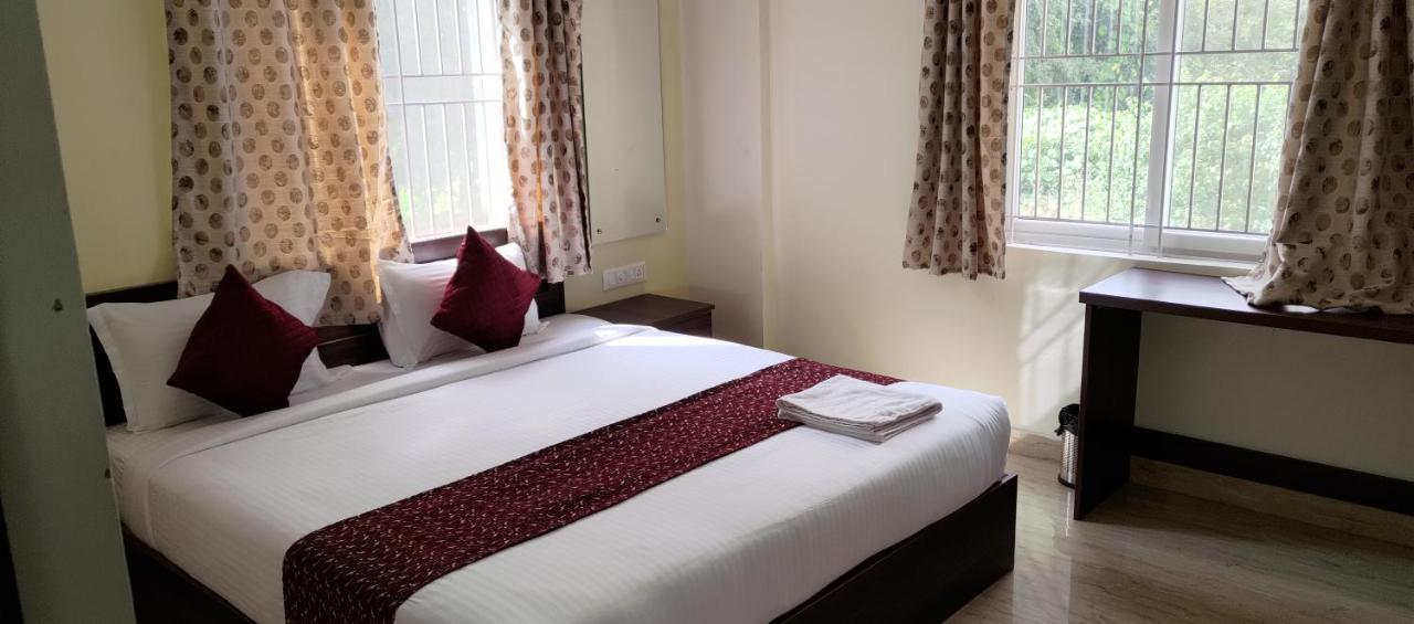 Hotel Bangalore Airport Inn, Near Kempegowda Airport, Airport Pickup & Drop Available 24X7 Devanahalli Buitenkant foto