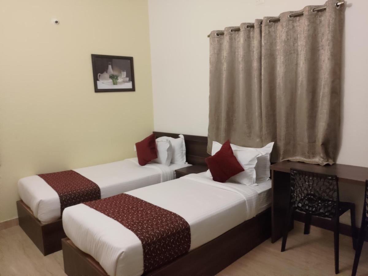 Hotel Bangalore Airport Inn, Near Kempegowda Airport, Airport Pickup & Drop Available 24X7 Devanahalli Buitenkant foto