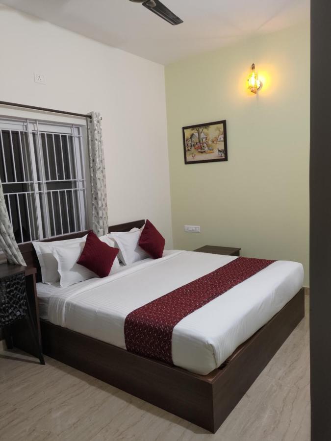 Hotel Bangalore Airport Inn, Near Kempegowda Airport, Airport Pickup & Drop Available 24X7 Devanahalli Buitenkant foto