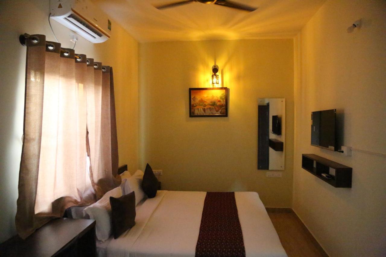 Hotel Bangalore Airport Inn, Near Kempegowda Airport, Airport Pickup & Drop Available 24X7 Devanahalli Buitenkant foto