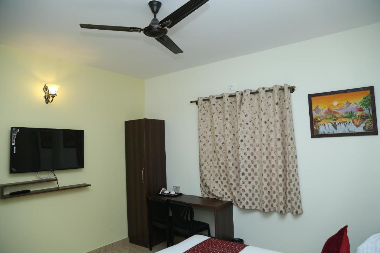 Hotel Bangalore Airport Inn, Near Kempegowda Airport, Airport Pickup & Drop Available 24X7 Devanahalli Buitenkant foto