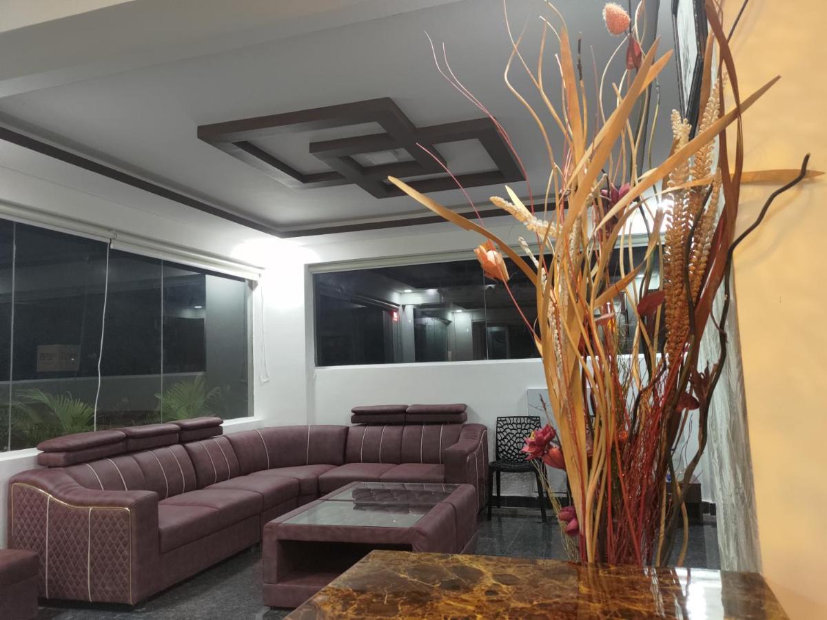 Hotel Bangalore Airport Inn, Near Kempegowda Airport, Airport Pickup & Drop Available 24X7 Devanahalli Buitenkant foto